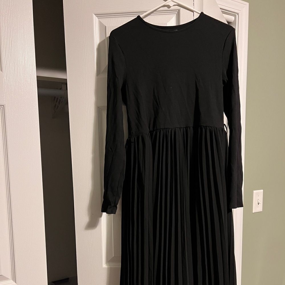 Elegant Black Long Sleeve Dress